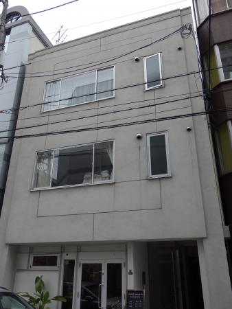 エムズコートビル外観