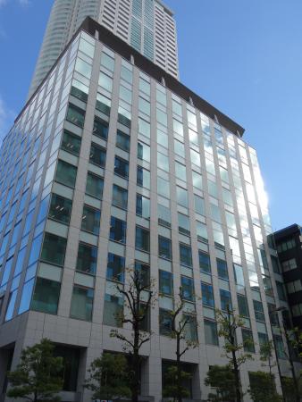 日土地堺筋ビル外観