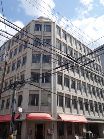 市川ビル外観