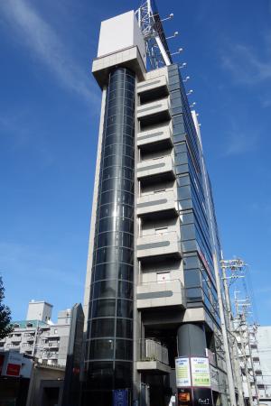 東三国コーケンビル外観