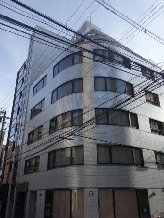 グランドールビル外観
