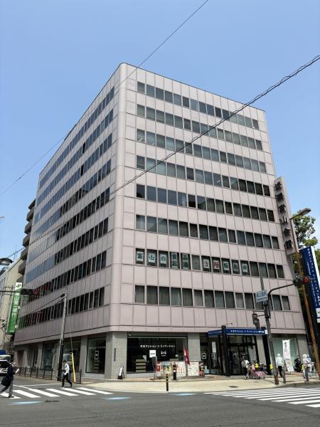 近畿富山会館ビル外観